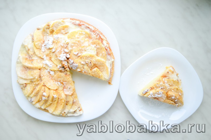 сметанная шарлотка с яблоками и грецкими орехами 15 (700x465, 241Kb)
