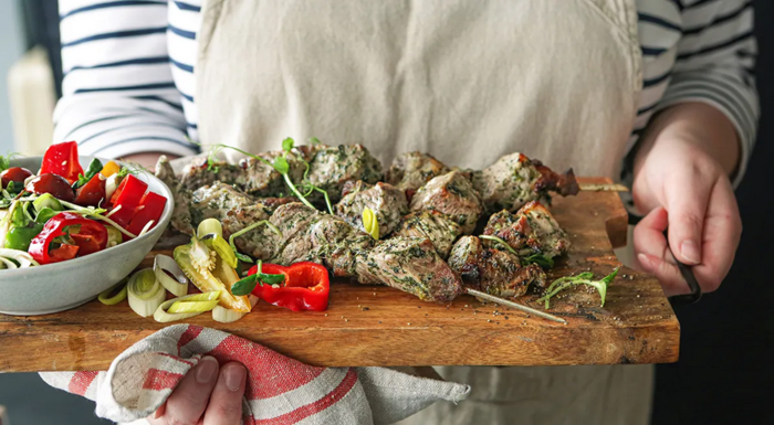 3085196_Screenshot_20250422_at_120147_Shashlik_iz_svinini_na_kefire_poshagovii_recept_s_foto_na_1999_kkal (700x385, 488Kb)