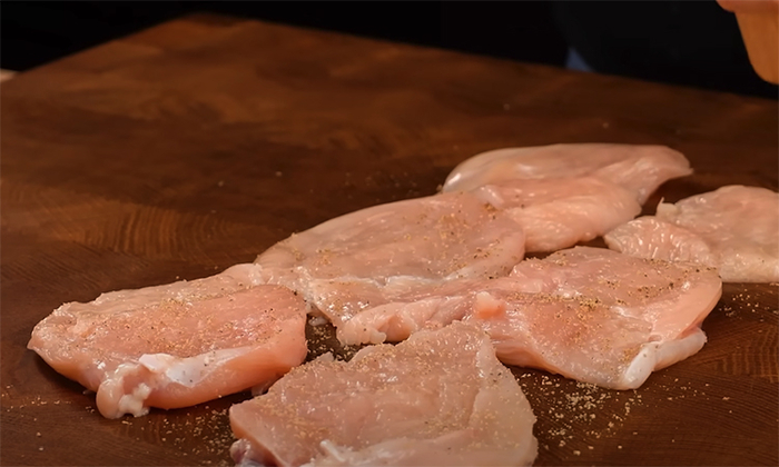 куриное мясо в бумажных мешочках- эффектное приготовление 2 (700x420, 261Kb)