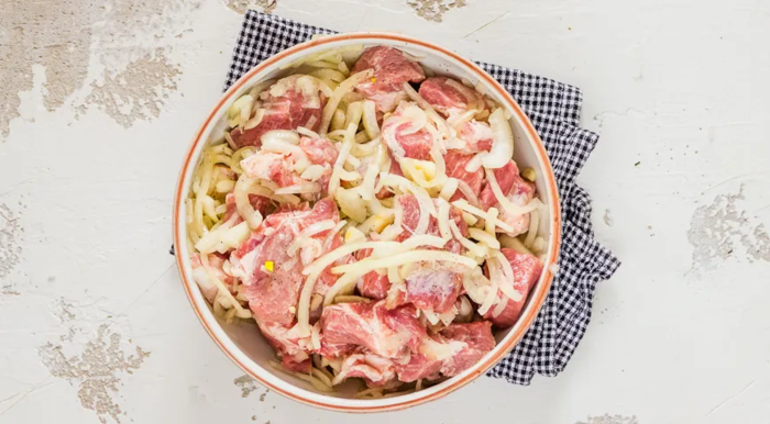 3290568_Screenshot_20250510_at_085413_Shashlik_iz_svinini_s_vinnim_yksysom_poshagovii_recept_s_foto_na_447_kkal (700x386, 412Kb)