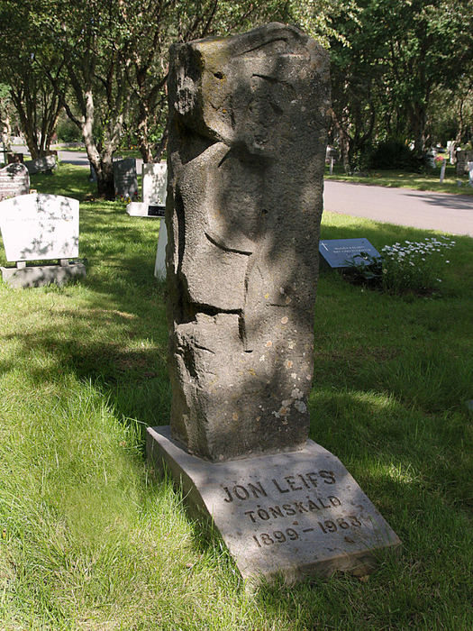 Jon_leifs_grave (525x700, 628Kb)