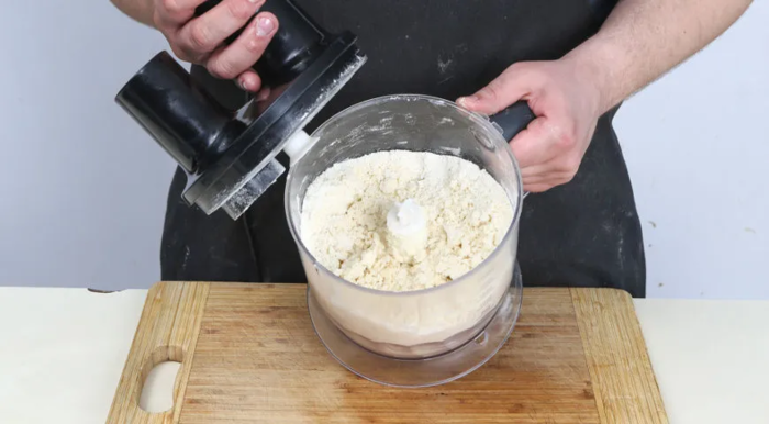 3290568_Screenshot_20250524_at_102728_Otkritii_pirog_s_yagodami_poshagovii_recept_s_foto_na_755_kkal (700x386, 312Kb)