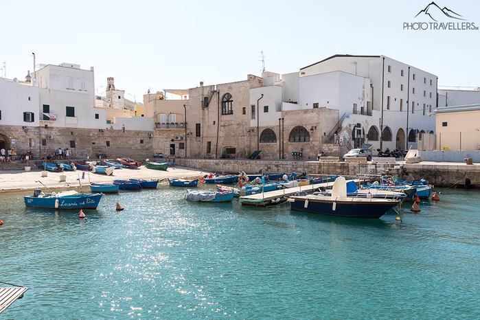 hafen-in-monopoli (900x666, 69Kb)