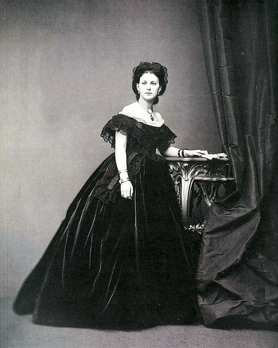  оссия Софья Алексеевна Бобринская, урождённая Шереметева (1842-1871 гг.), 1864 год (559x700, 364Kb)