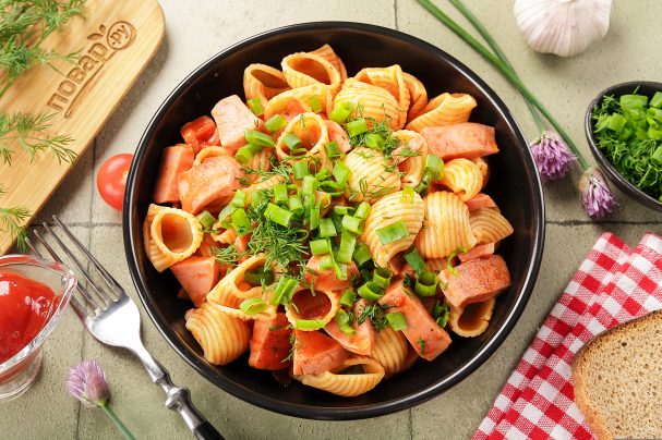 7357090_pasta_s_kolbasoi869299 (607x404, 73Kb)