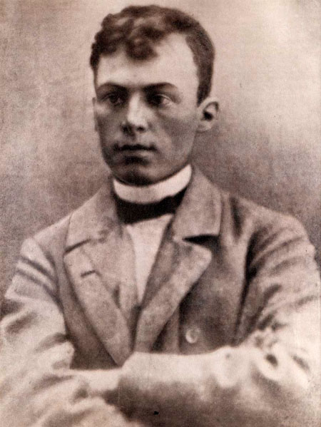 Efim_Chestnyakov_person (450x599, 72Kb)