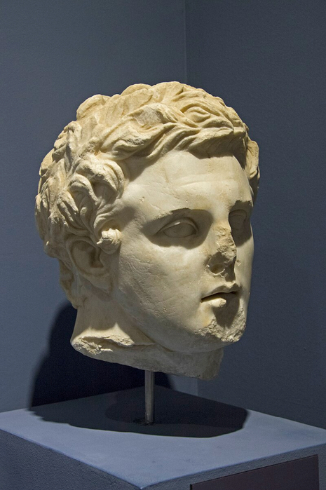 Selçuk_Museum_Lysimachus,_about_3rd_century_AD_in_2015_2851 (465x700, 280Kb)