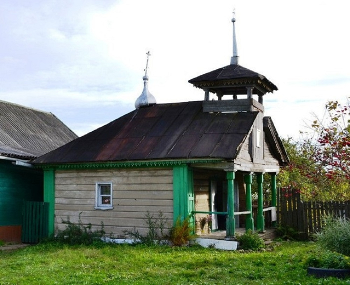 Глухово. Часовня Михаила Архангела, сер. ХIХ в. (фото 1) (700x570, 338Kb)