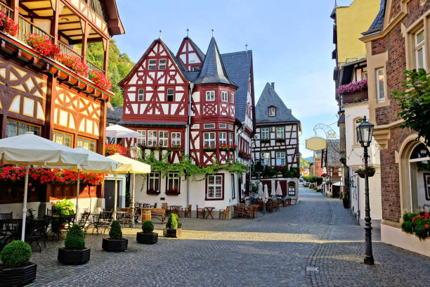 Bacharach1a (900x708, 75Kb)