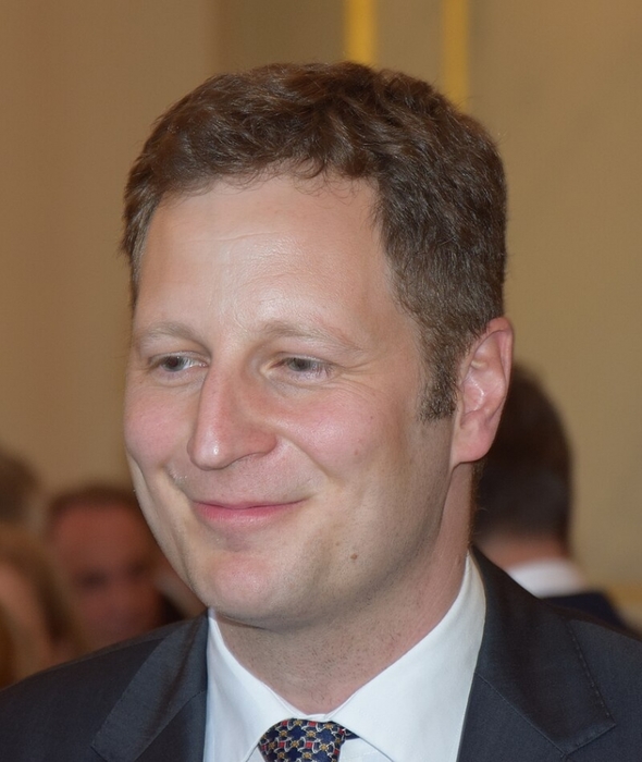 4397599_Georg_Friedrich_Prinz_von_Preussen1_Pour_le_Merite_2014 (590x700, 215Kb)