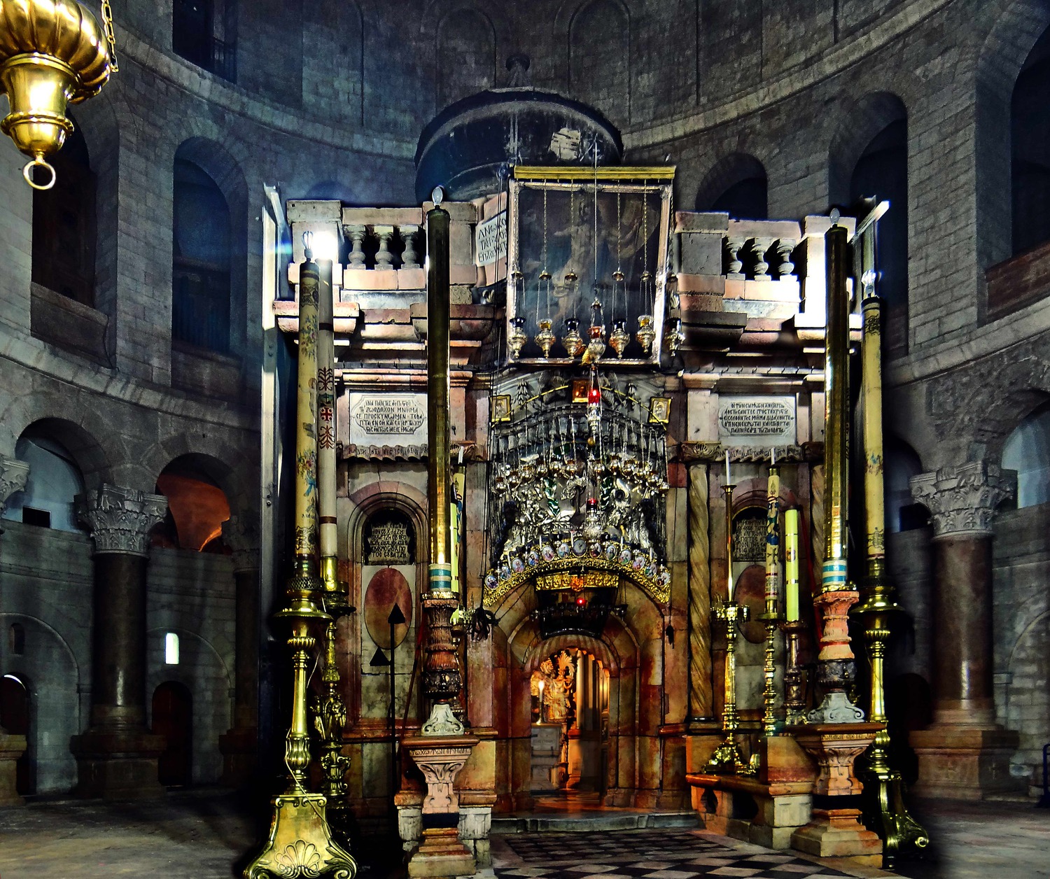 Кувуклий гроб господень в иерусалиме