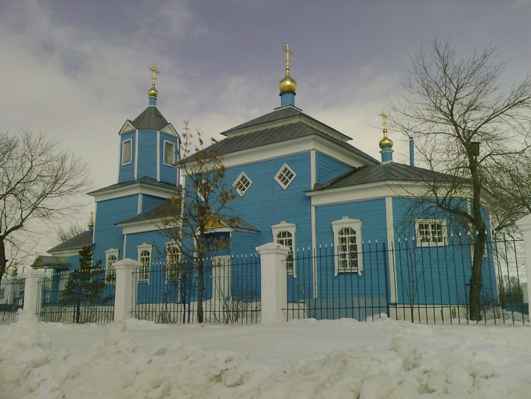 Погода в платовке. Платовка Новосергиевского района Оренбургской области. Церковь верхняя Платовка Оренбургская область. Покровская Церковь Новосергиевский район. Храм Краснохолм Оренбург.