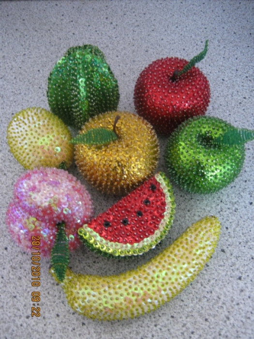 Уроки изготовления сочных фруктов и ягод из бисера