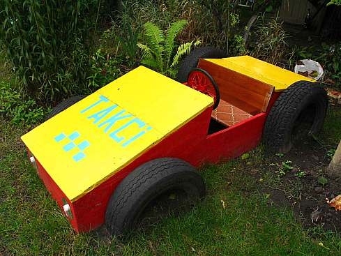 Как сделать ребенку машинку для детской площадки на даче | Школа садовода | Дзен