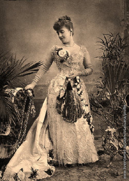 1880 Adelina Patti