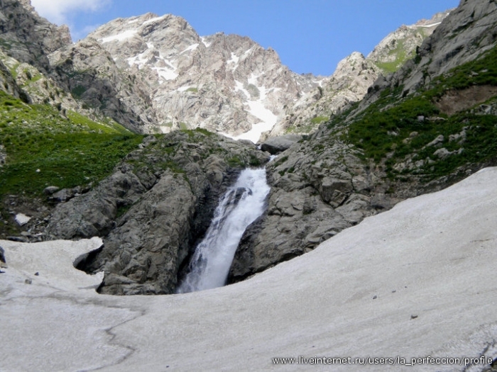 Hodja-Obi-Garm Glacier