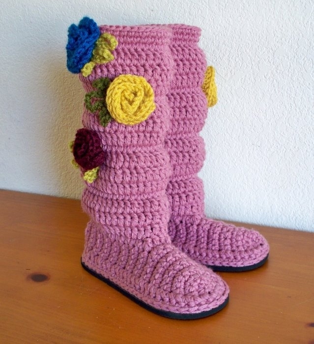 gift presents for women: stylish warm legs, free crochet patterns ...